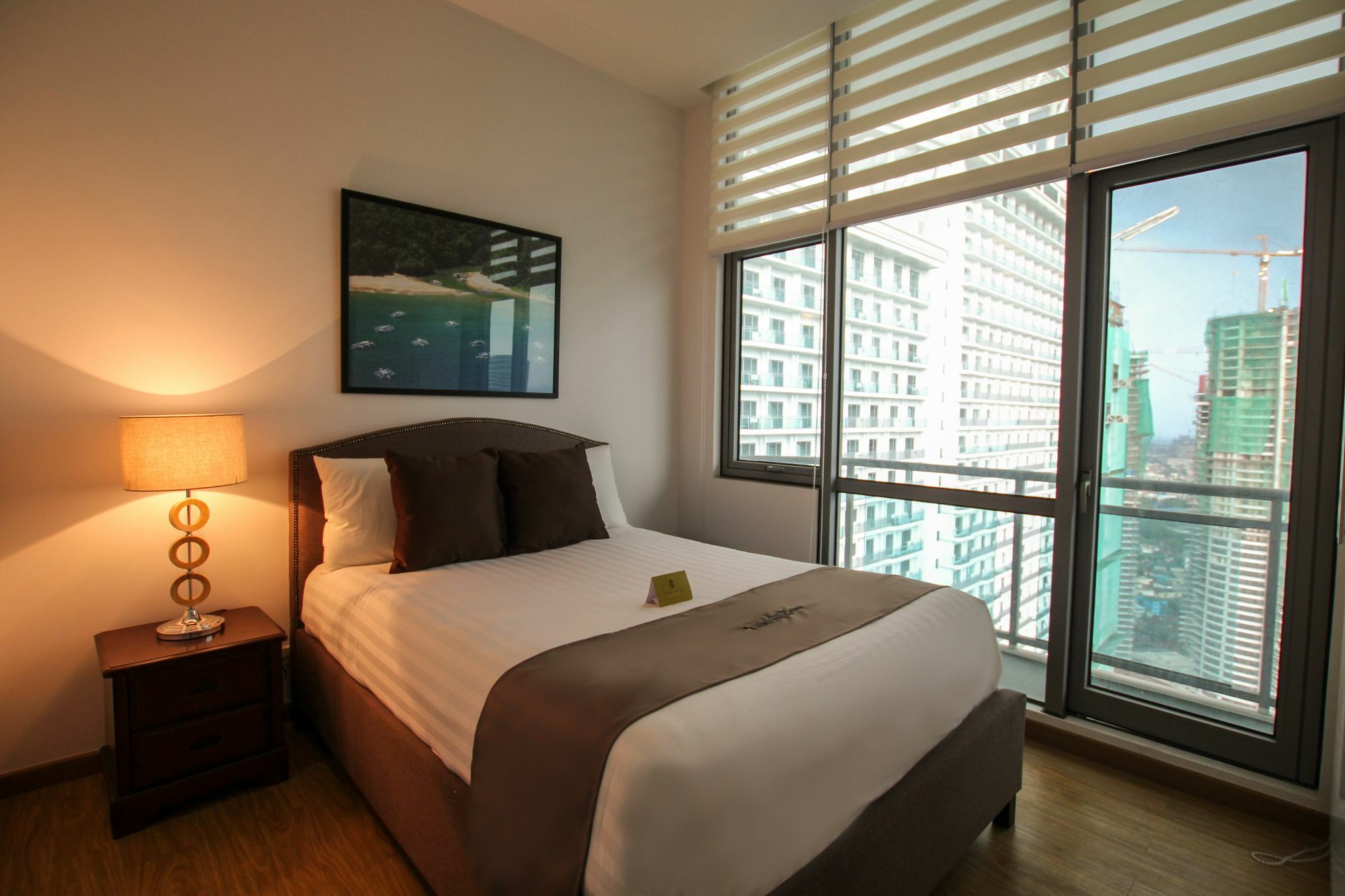 Siglo Suites @ The Acqua Private Residences Mandaluyong Dış mekan fotoğraf