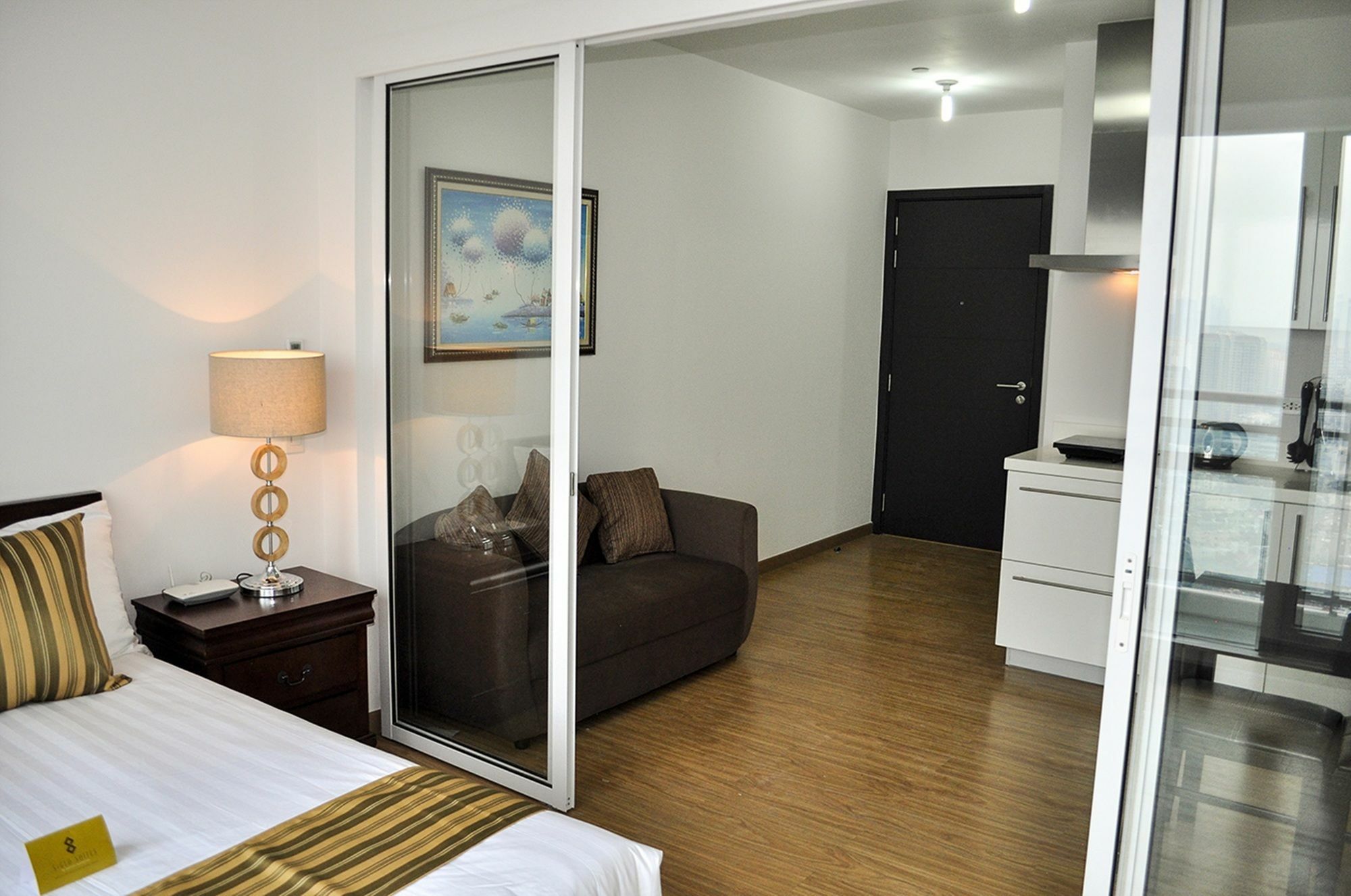 Siglo Suites @ The Acqua Private Residences Mandaluyong Dış mekan fotoğraf